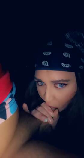 Vidéos de sextapes : J’adore sucer une belle queue 