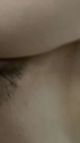 Vidéos de sextapes : Slow motion avec une grosse queue 