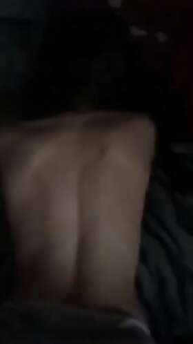 Vid&eacute;os de sextapes : Baise avec cette salope au lieux de reviser