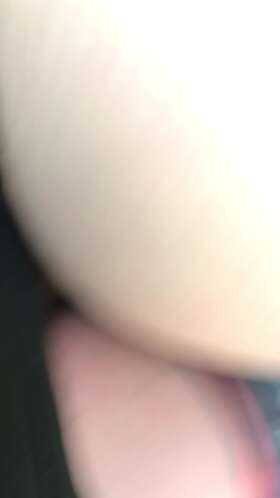 Vid&eacute;os de sextapes : Petite baise en foret