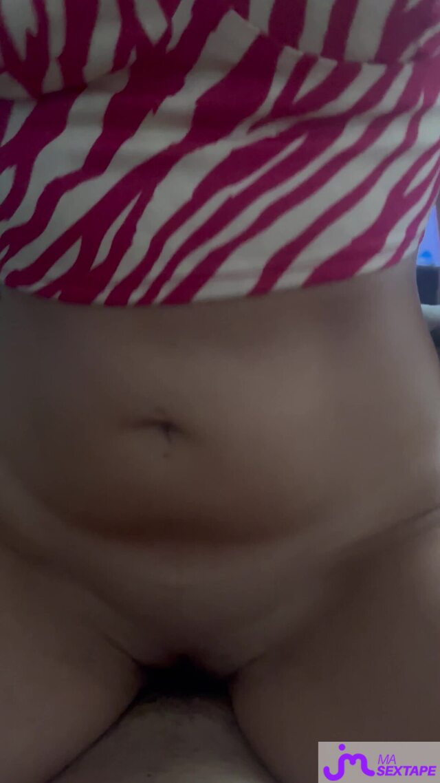 Vidéo de sextapes : Elle s&rsquo;empale sur ma grosse queue