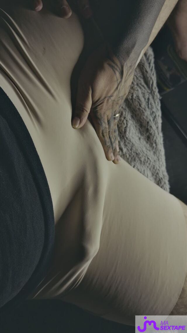 Vidéo de sextapes : In shapes